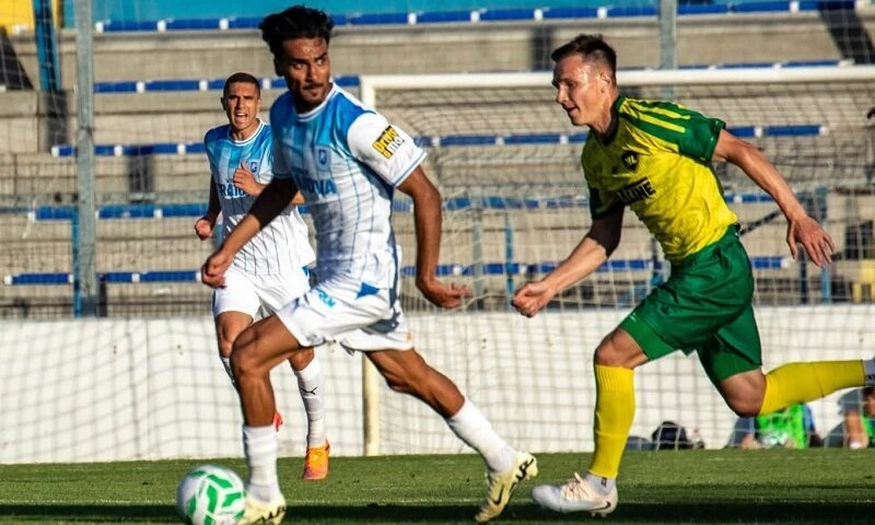 Soi kèo Universitatea Craiova vs Maxline Vitebsk 0h30 ngày 16/07: Thắng đậm và đi tiếp